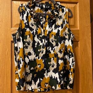 Nine West womens XL floral sleeveless ruffled neck gently worn